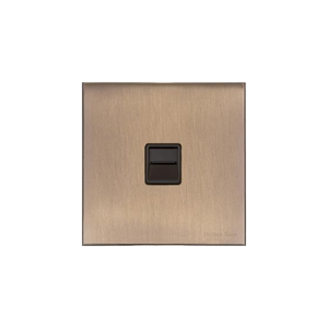 Windsor Range Matt Antique Brass Switches & Sockets, WN92 - 1 Gang Master Line Socket by Heritage Brass By M-Marcus