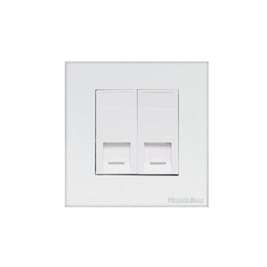Windsor Range Matt White Switches & Sockets, WNW - Shaver Socket Output Voltage 110/240V by Heritage Brass By M-Marcus