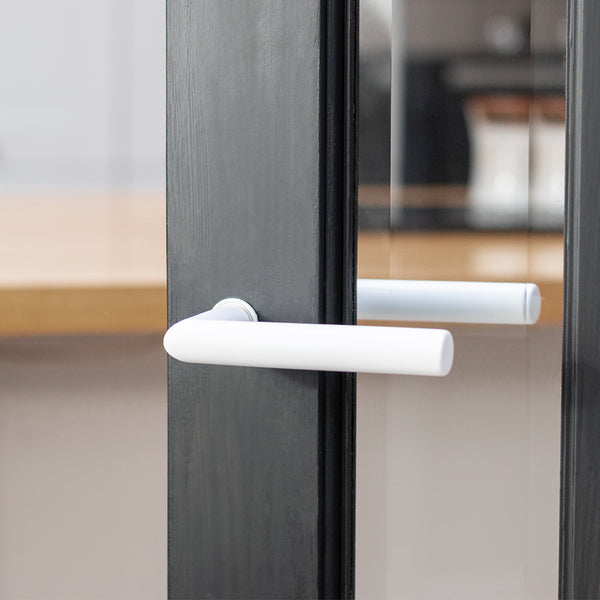 Tupai Rapido Covela Lever Door Handle on Concealed Round Rose