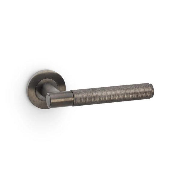 Alexander And Wilks - Spitfire Knurled Lever On Round Rose