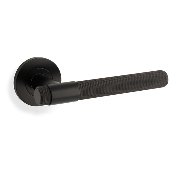 Alexander And Wilks - Knurled Kingstone Lever On Round Rose