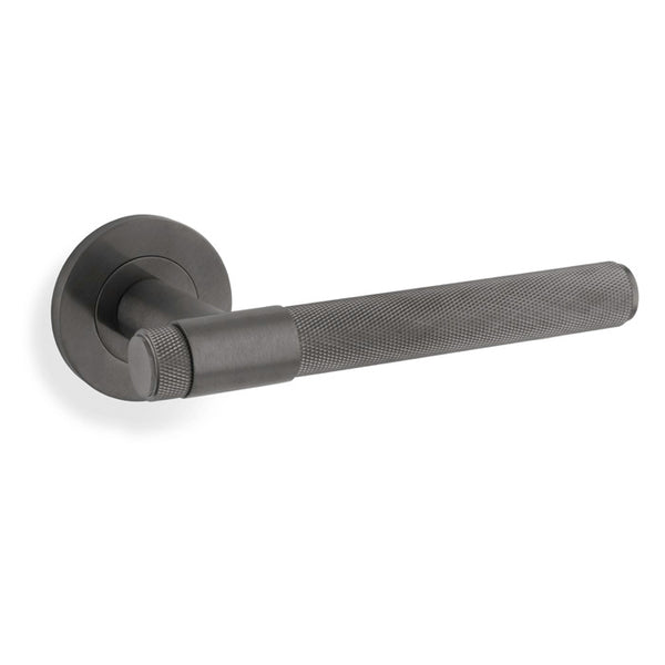 Alexander And Wilks - Knurled Kingstone Lever On Round Rose