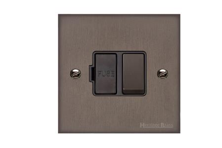 Heritage Brass Stylist Bronze Low Profile Plate - Square Edge - Switched Spur (13 Amp)