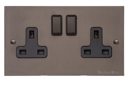 Heritage Brass Stylist Bronze Flat Plate - Square Edge - Double Socket (13 Amp)