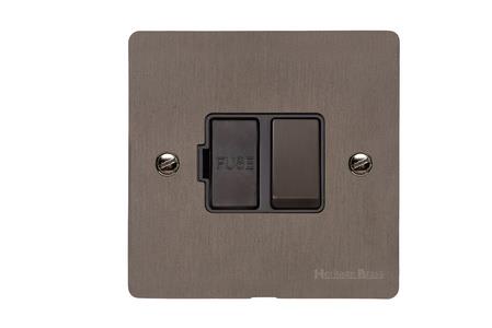 Heritage Brass Stylist Bronze Flat Plate - Round Edge - Switched Spur (13 Amp)