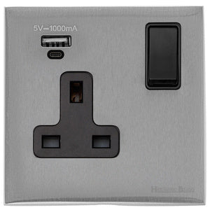 Windsor Range Satin Chrome Silk Switches & Sockets, WN35 - 1G 13A Socket with USB-A+C by Heritage Brass By M-Marcus