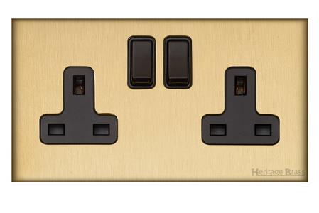 Windsor Range Matt Brass Switches & Sockets, WN40 - Double Socket (13 Amp) by Heritage Brass By M-Marcus