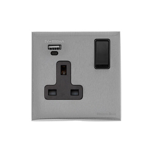 Windsor Range Satin Chrome Silk Switches & Sockets, WN35 - 1G 13A Socket with USB-A+C by Heritage Brass By M-Marcus