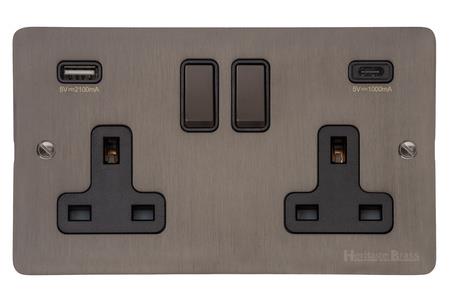 Heritage Brass Stylist Bronze Flat Plate - Round Edge - 2G 13A Socket with USB-A+C