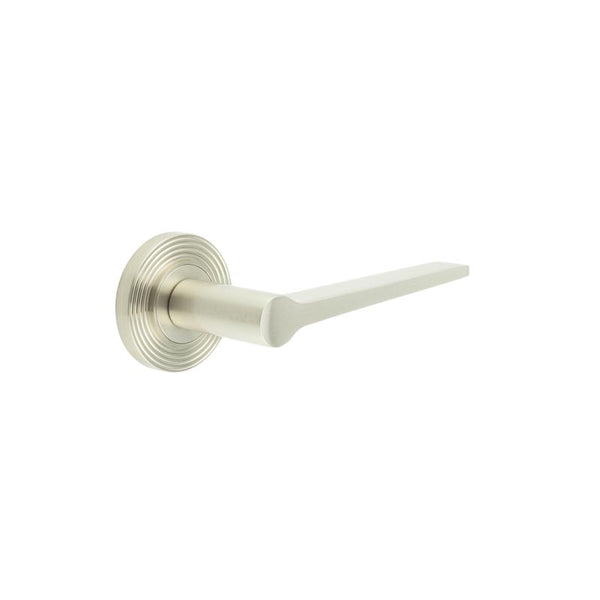 Burlington, Burlington Knightsbridge Door Handle with Reeded Rose, Door Handles, Lever On Rose