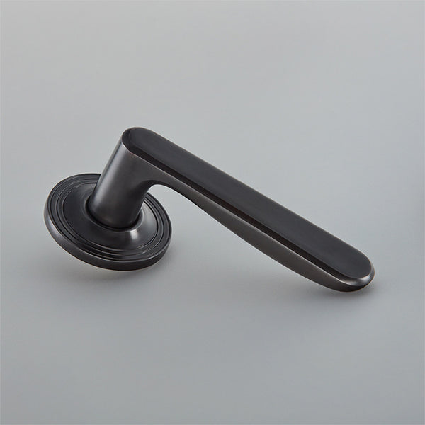 Velo Door Handle on Reeded Covered Rose-7240COV57C
