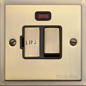 Elite Stepped Plate Range - Antique Brass - Switched Spur with Neon (13 Amp)